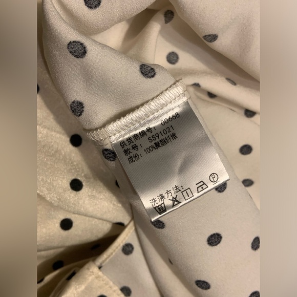 Polka dot ruffed peasant blouse - Picture 4 of 4